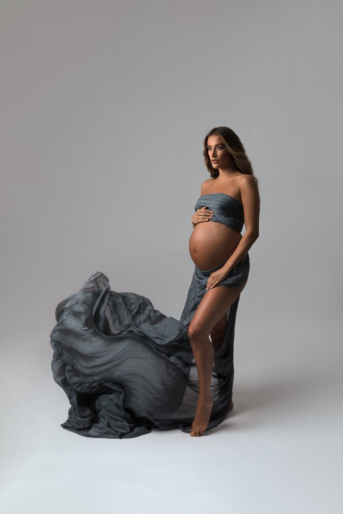 Brisbane-studio-maternity-photographer