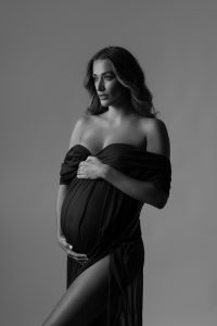 pregnancy-maternity-studio-photographer