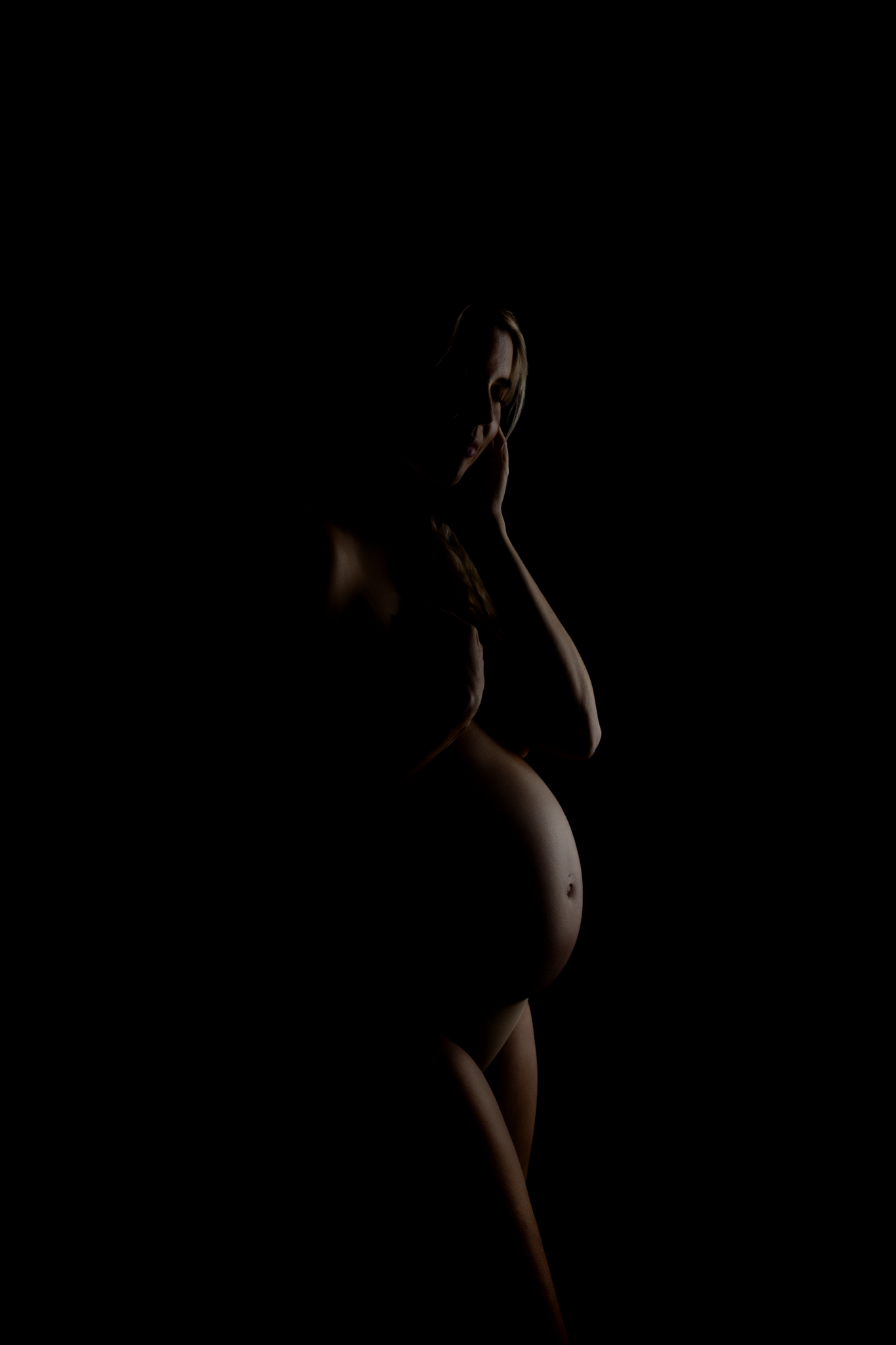 maternity photographer Townsville studio